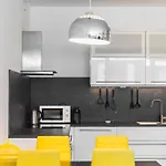 Riverside Luxury With Garage
